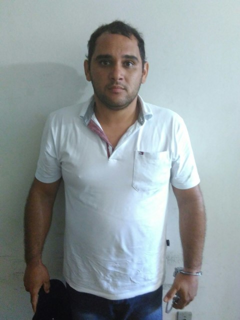 acusado1-768x1024.jpg-00.jpg