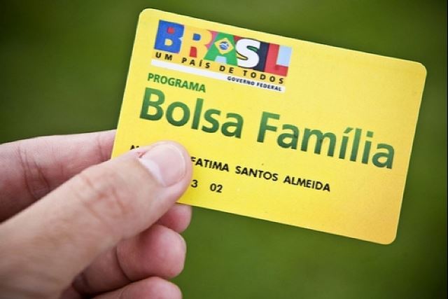 bolsa-familia.jpg-00.jpg