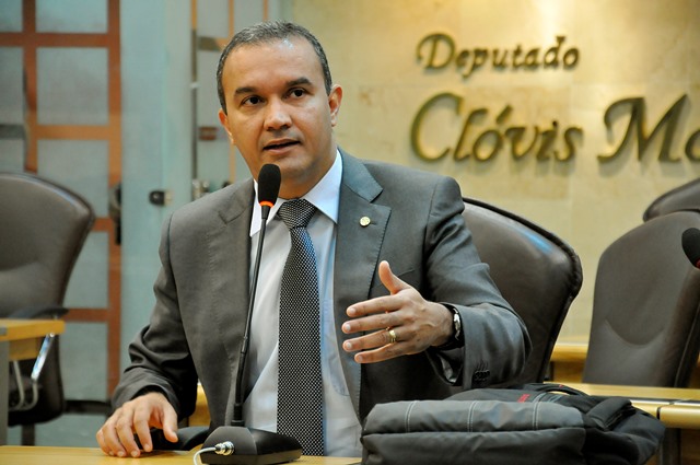 dep-kelps-lima.jpg