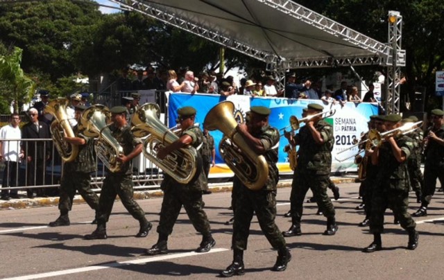 desfile.jpg-00.jpg