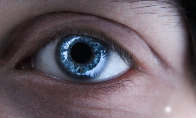 eye-854247_1280.jpg-00.jpg