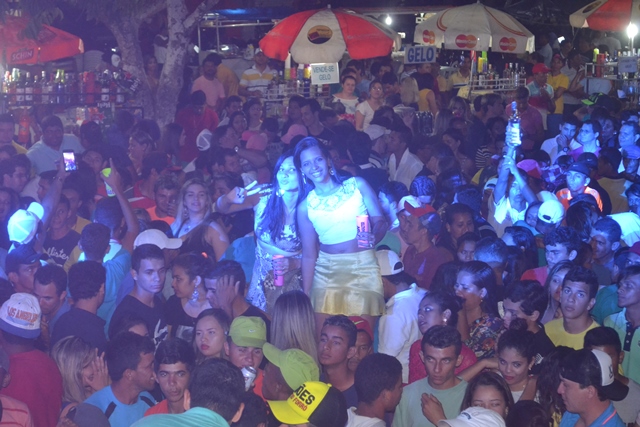 festa.jpg festa.jpg