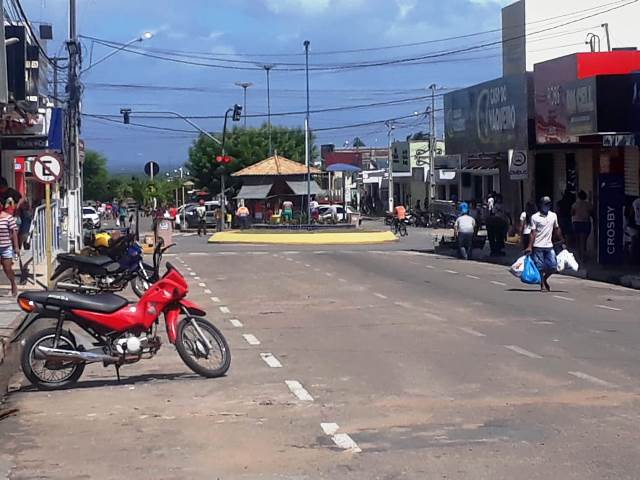 FOTOS:Centro da cidade de João Câmara em mais um dia de isolamento social.  - Blog do Montoril