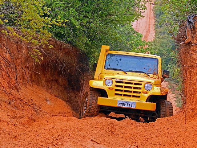 jeep-01.jpg jeep-01.jpg