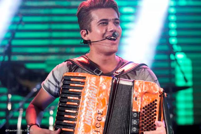 luan-00.jpg luan-00.jpg