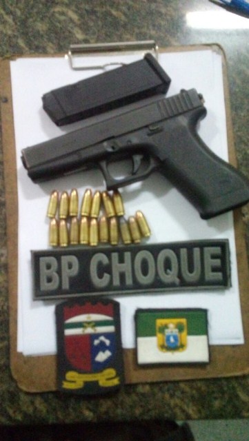 pistola-00.jpg pistola-00.jpg