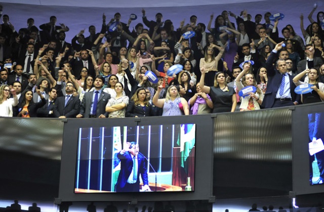 plenario-camara.jpg-00.jpg