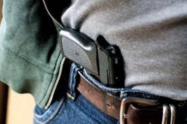 revolver-00.jpg revolver-00.jpg