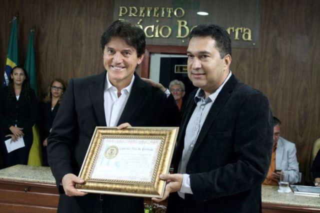 robinson_comenda.jpg-00.jpg