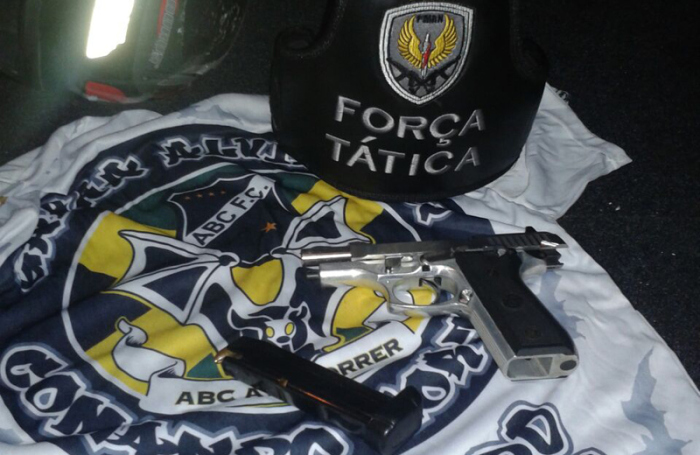 torcedor-do-abc-e-preso-com-pistola.jpg