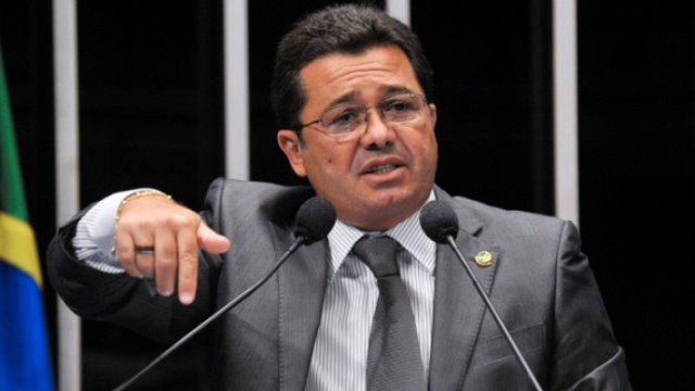 vital-rego-senador-pmdb-cpi-cachoeira-00.jpeg